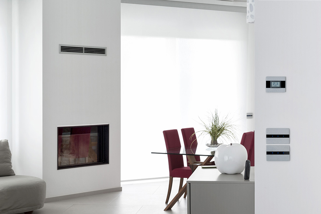 Interruttori touch con design in alluminio per smart home