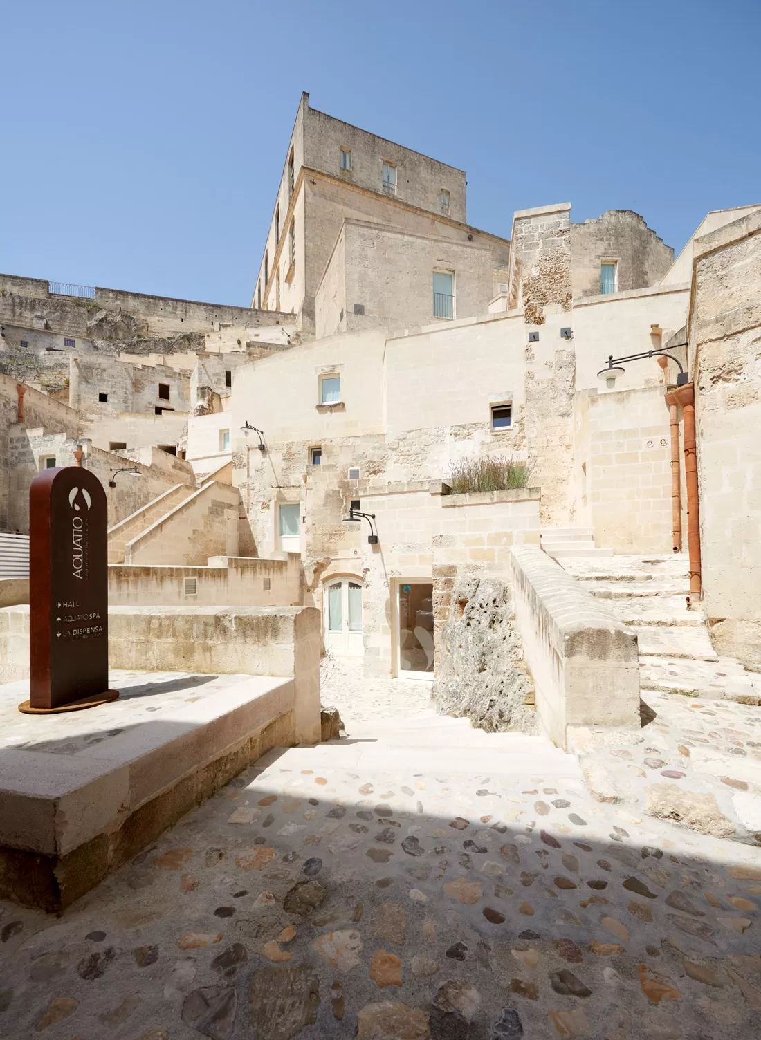 Domotica alberghiera all'Referenza AVE Aquatio Cave Luxury Hotel