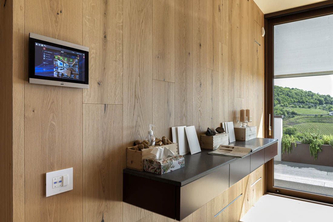 Supervisore Touch Screen per domotica AVE - Corte Capitelli