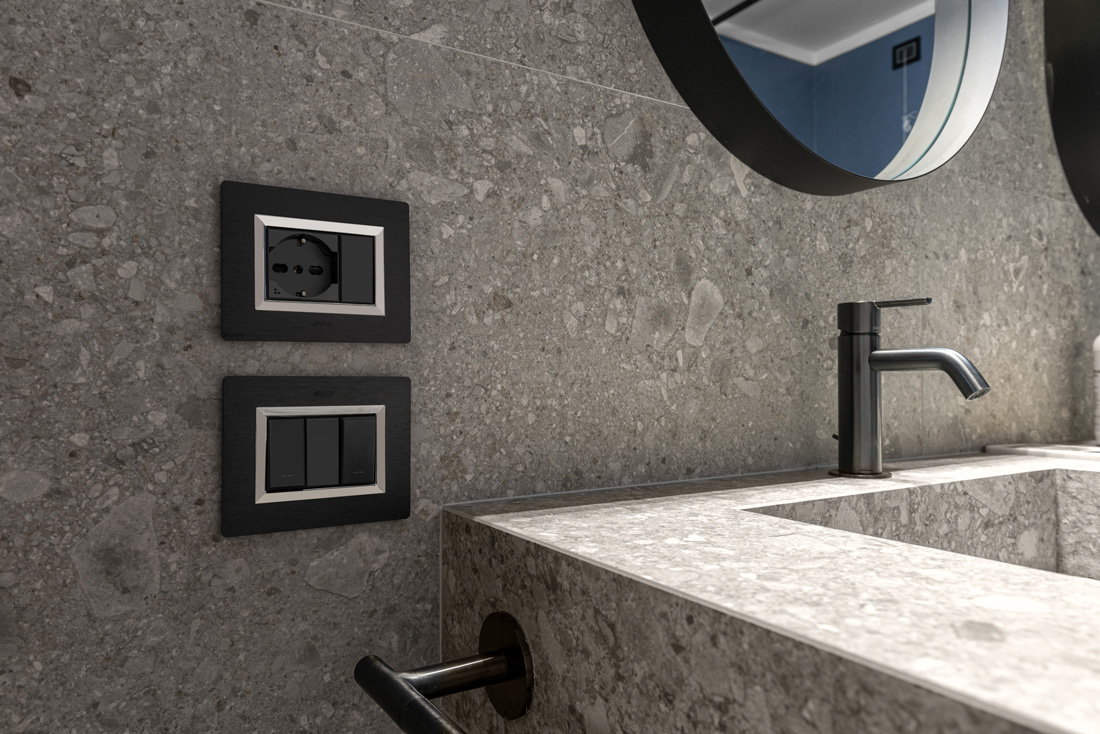 Placche AVE Vera 44 in alluminio antracite