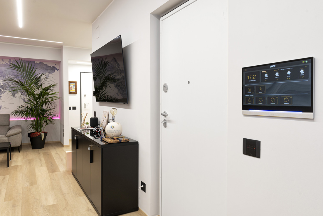 Supervisione centralizzata con touch screen AVE