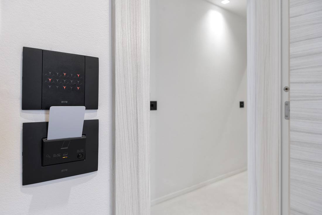 Tecnologia AVE per l’ingresso sicuro alle suite