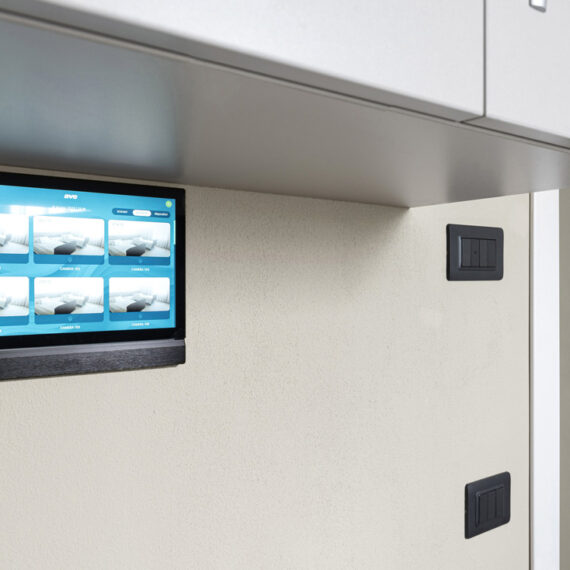 Supervisore touch screen AVE da 10” per gestione centralizzata