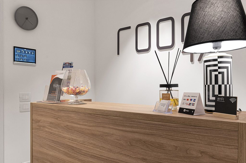 Supervision from reception AVE - Hotel Automation