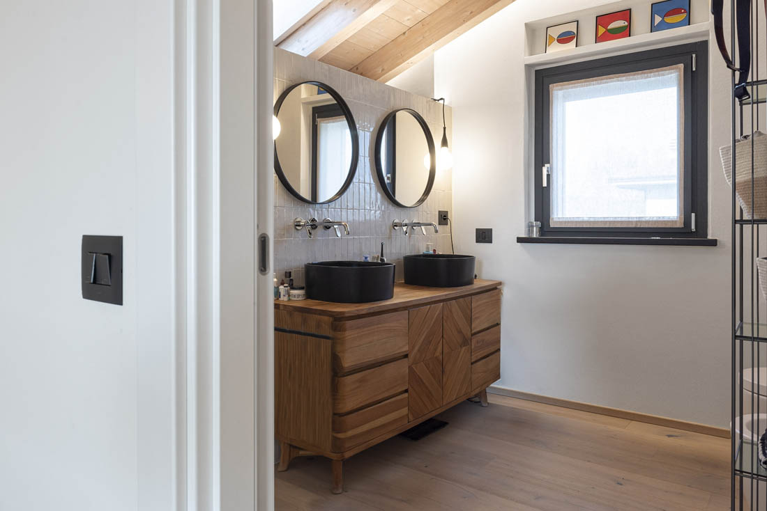 Comandi Elettrici Ave Tekla dal Design Moderno