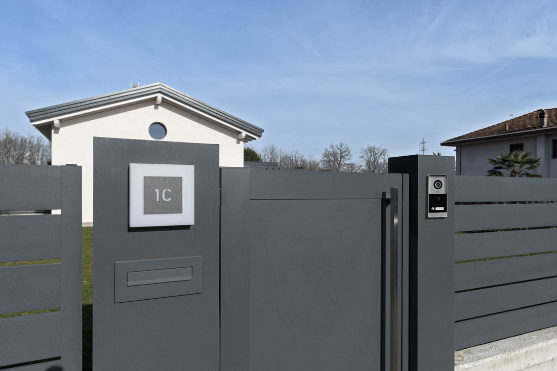 Posto Esterno Videocitofonico di Design Ave