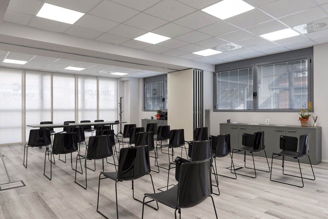 Open Space Ufficio con tecnologia AVE