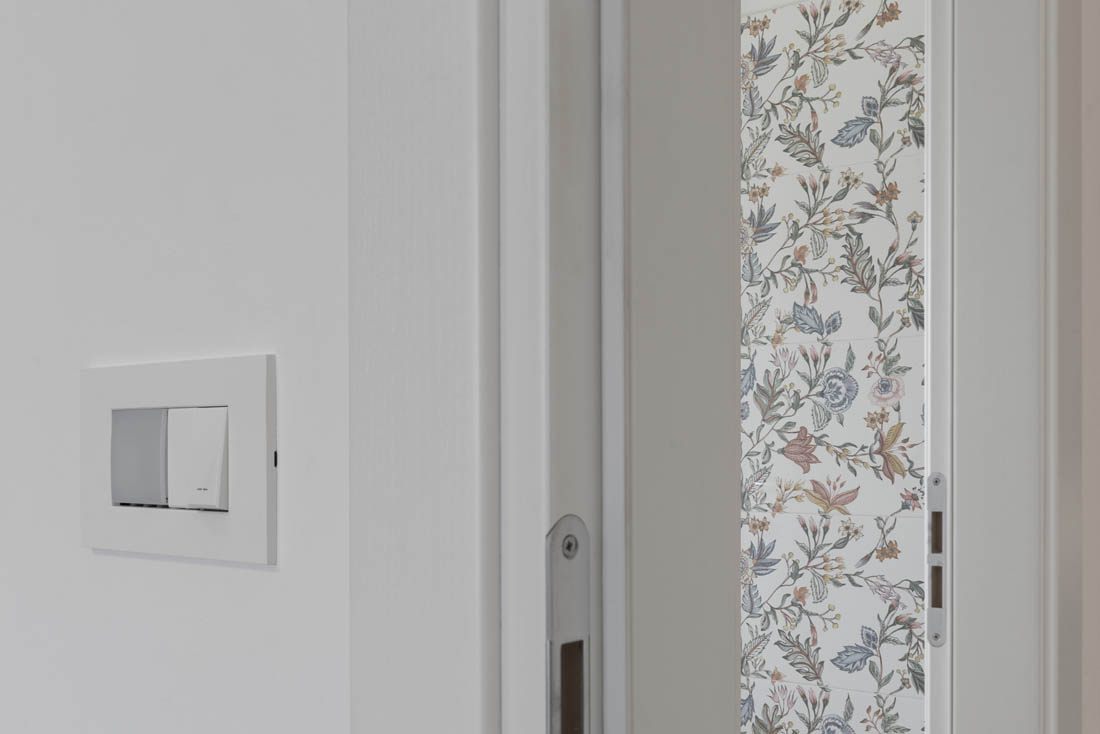 Interruttori total white AVE Whitek 44