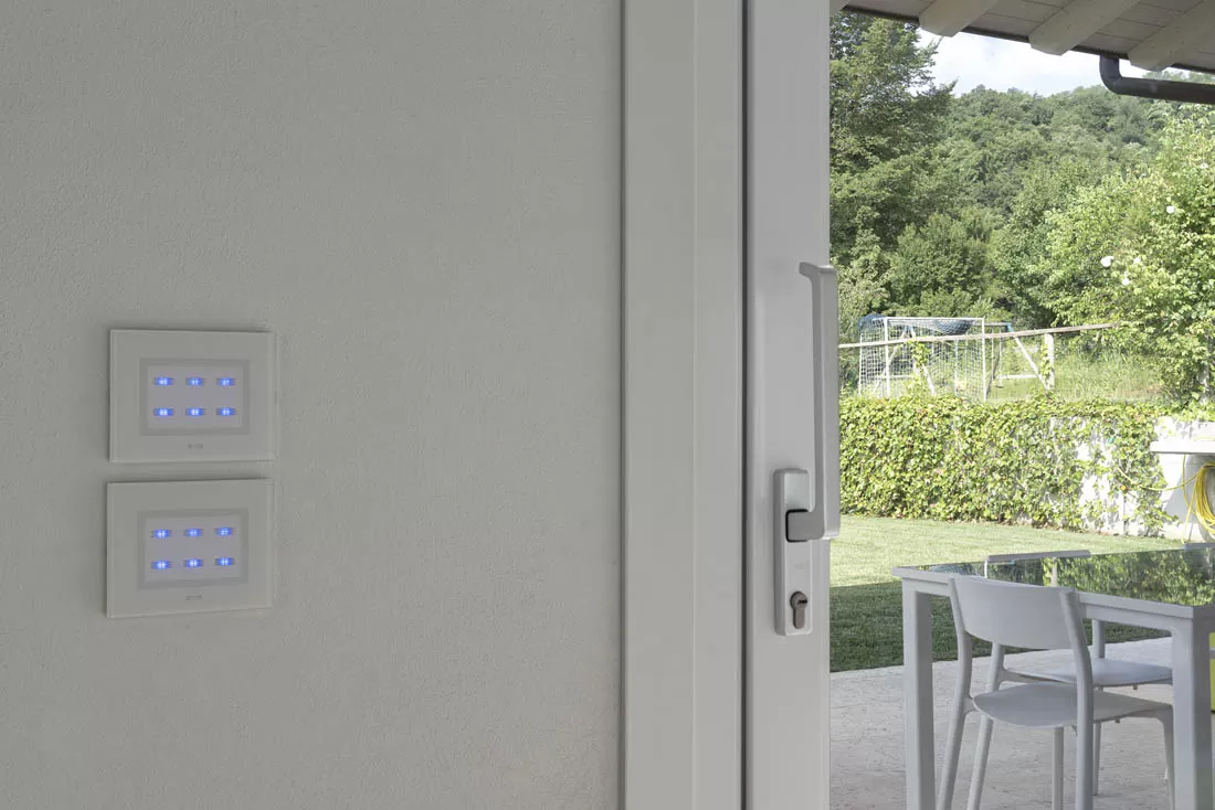 Interruttori AVE Multi-Touch - Villa Smart