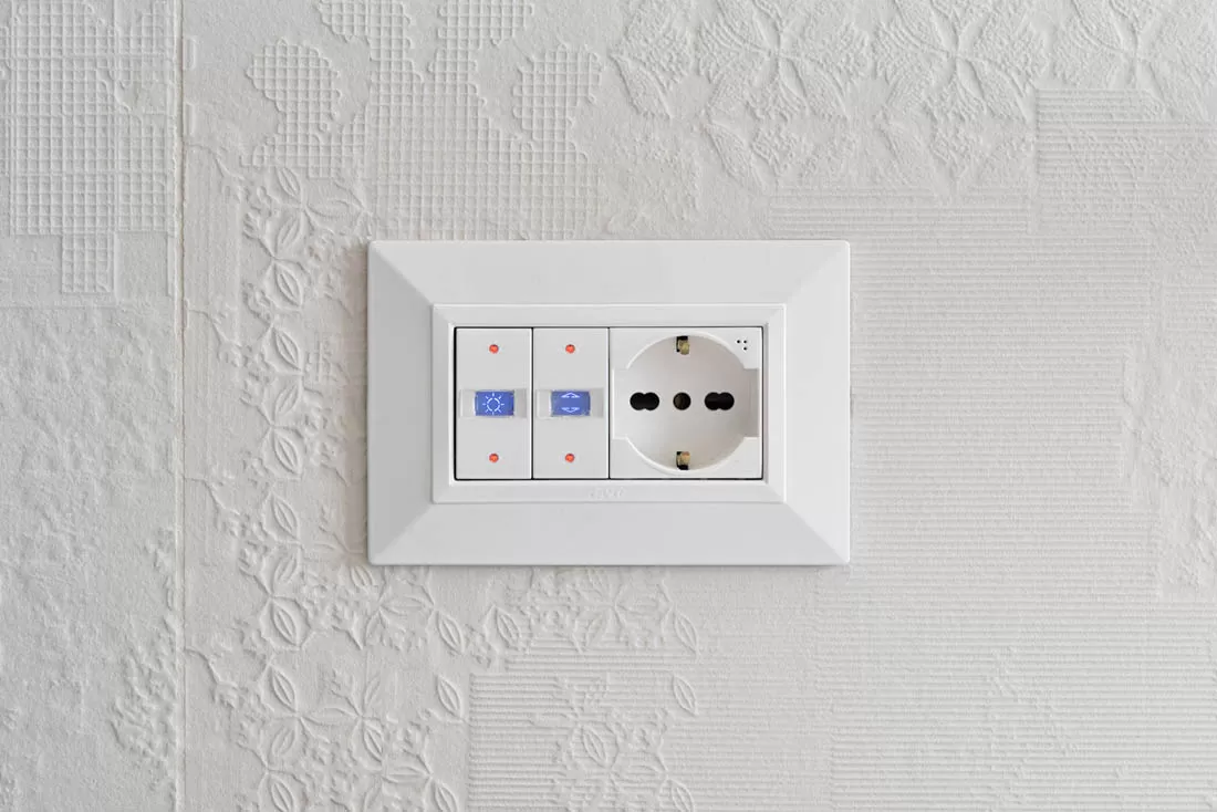 Impianto elettrico AVE con design total white