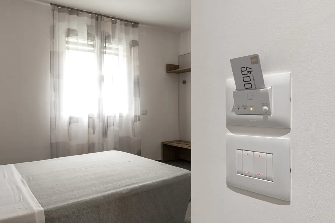 Risparmio energetico con card intelligenti