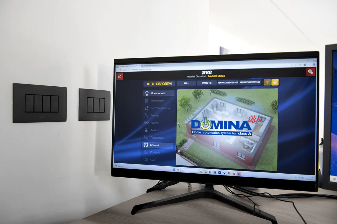 Monitor per supervisione centralizzata dell&rsquo;impianto di domotica AVE