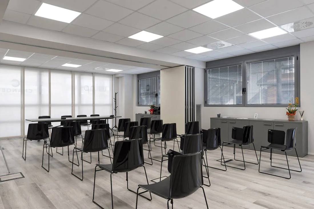 Open Space Ufficio con tecnologia AVE